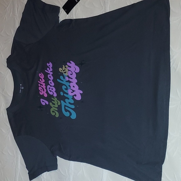Torrid Tee Shirt NWT - Picture 8 of 8